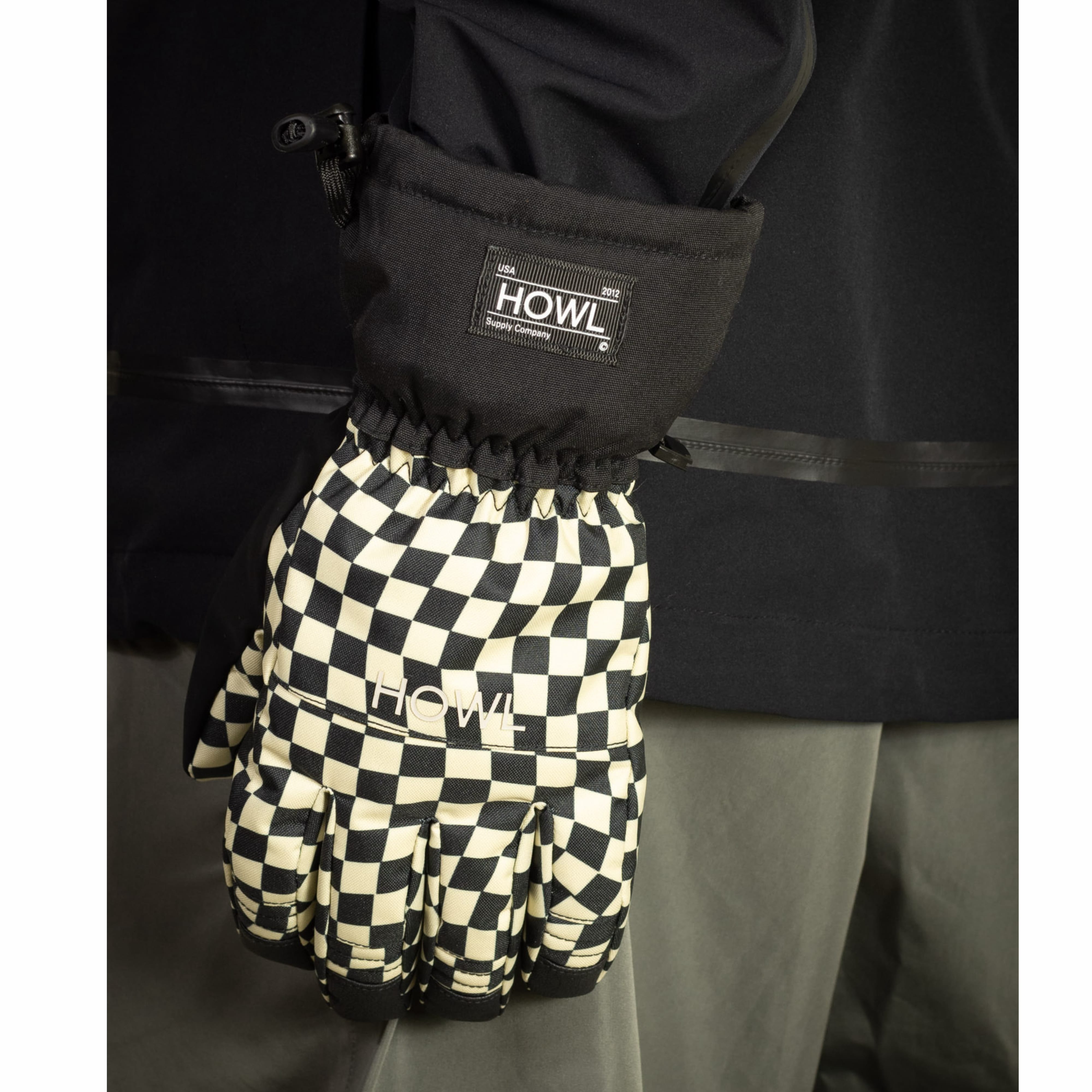 TEAM MITT – HOWL SUPPLY