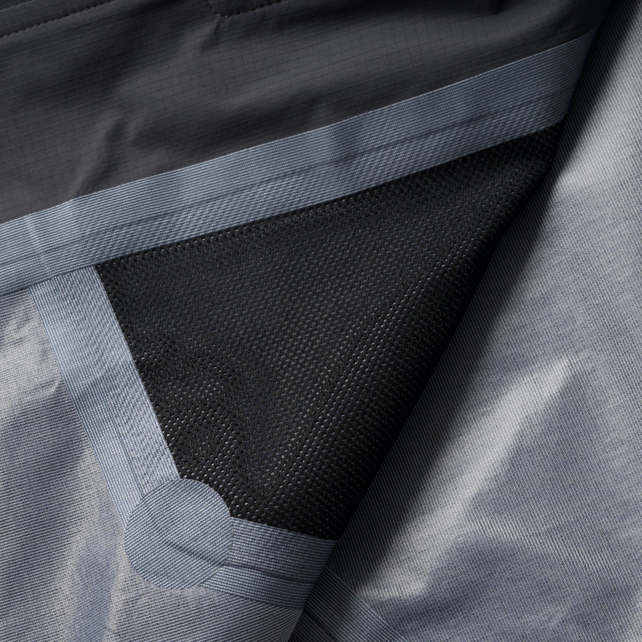 SHELL JACKET (BLACK)