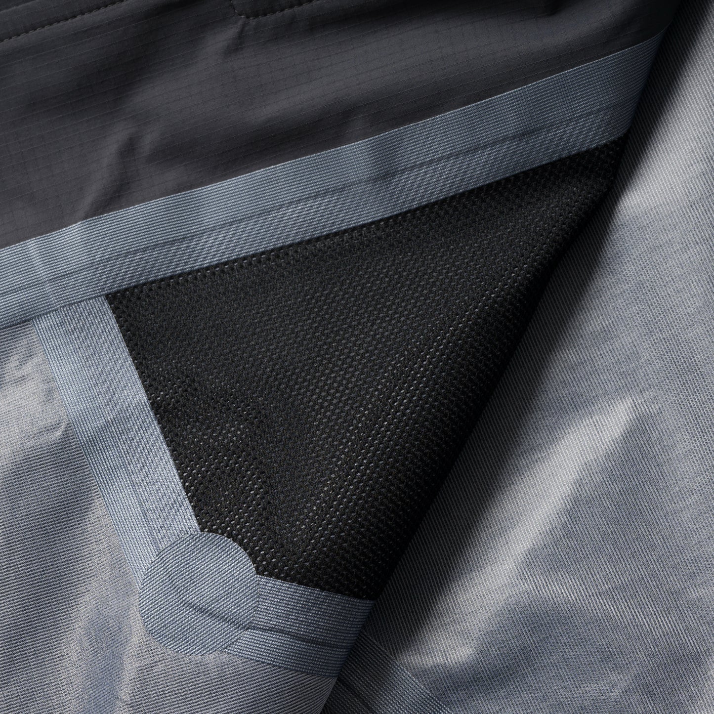 SHELL JACKET (BLACK)